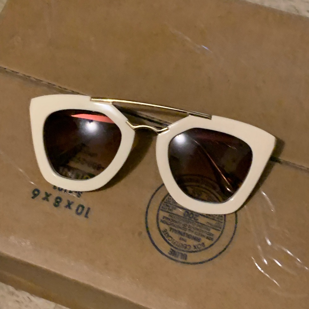 Women cat eye sunglasses